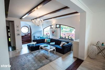 Casă cu 4 camere în Central