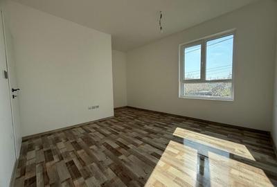 Casă cu 4 camere în Central - 1