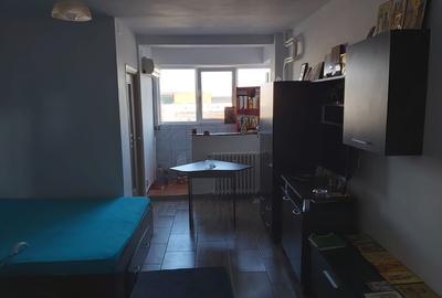 Garsonieră decomandată în Costin Georgian - 3