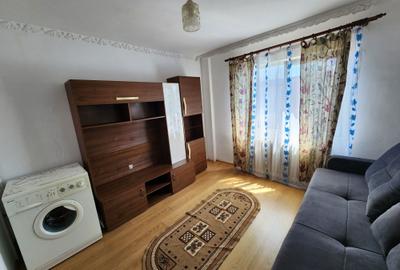 Garsonieră decomandată în Drumul Carului