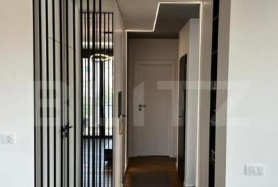 Apartament cu 3 camere decomandat în Calea București