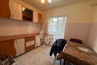 Apartament 3 camere , spatios, centrala proprie ,zona Soarelui. - 2