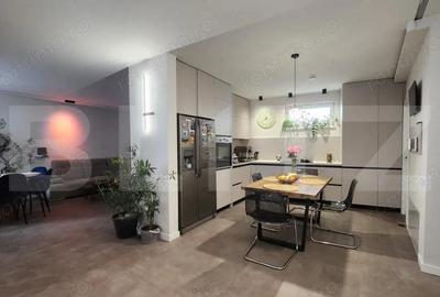 Casă cu 6 camere cu Teren 960 Mp în Central - 16