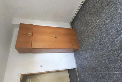 Vand apartament zona apollo