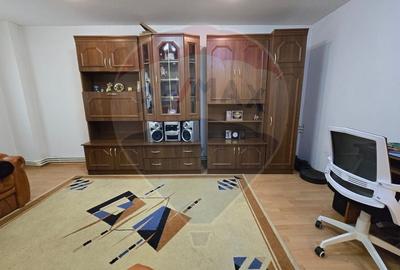 Apartament cu 3 camere de vanzare in zona Central - 2