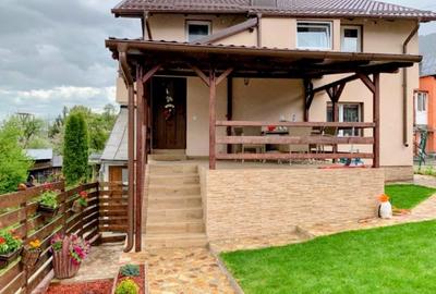 Duplex cu 3 camere în Poiana Țapului