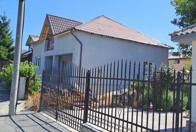 Casă cu 3 camere în Central - 5