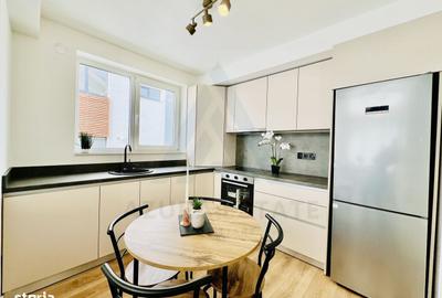 Apartament cu 4 camere semidecomandat, mobilat în Cristian - 12