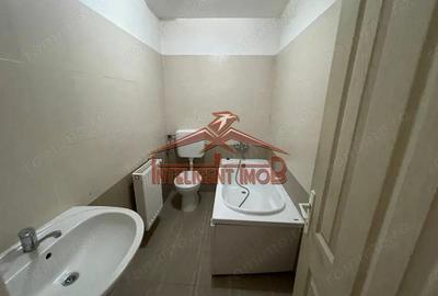 Apartament cu 3 camere semidecomandat în Făgăraș - 9