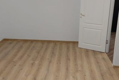 Sebastian, apropiere parc - 3