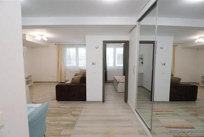 Apartament cu 2 camere nedecomandat în Tractorul - 23