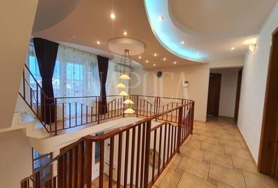 Casă individuală cu 12 camere cu Canalizare în Oncea - 1