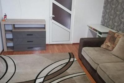 Apartament cu 2 camere decomandat în Lehliu - 3
