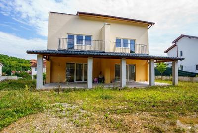 Casa finisata de vanzare in Gilau, 5 camere+ mansarda, teren 810mp - 2