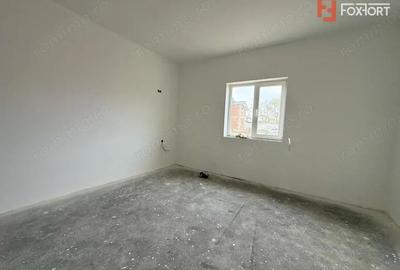 Duplex cu 3 camere de vanzare in Beregsau Mare, zona Centrala - 9