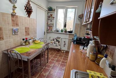 Apartament cu 4 camere decomandat în Titan - 21