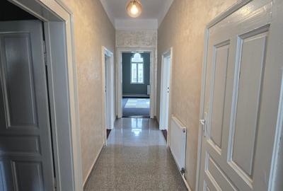 Birou, de 108 mp, în Medicină - 5