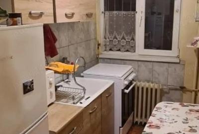 Apartament 3 camere Sagului de vanzare