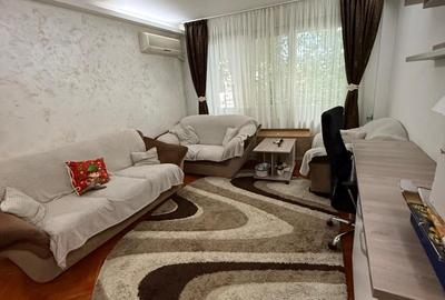 Apartament cu 3 camere decomandat în Brâncoveanu