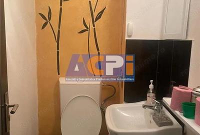 Spațiu comercial, de 82 mp, în Central - 9