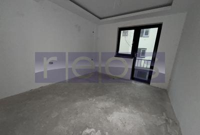 Casă individuală cu 14 camere cu Canalizare în Vitan - 3