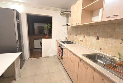 Apartament cu 3 camere semidecomandat în Circumvalațiunii - 1
