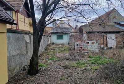 Casă cu 2 camere cu Teren 185 Mp în Vulcan - 1