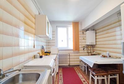 Apartament cu 3 camere decomandat în Titan - 9