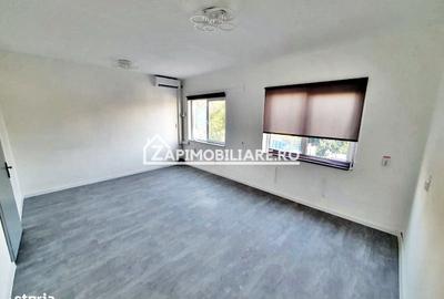 Spațiu comercial, de 215 mp, în Central - 2