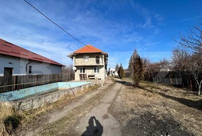 Casă cu 4 camere cu Teren 2083 Mp în Central - 3