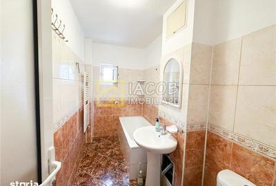 Apartament cu 3 camere decomandat în Mioriței - 8