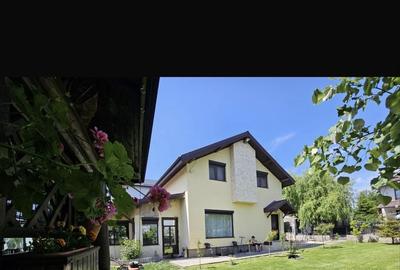 Casă cu 4 camere în Central - 4