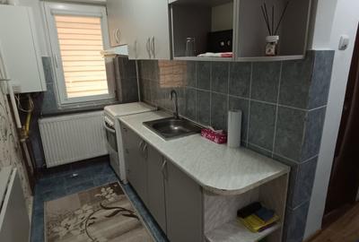 Apartament cu 2 camere decomandat în 9 Mai - 6
