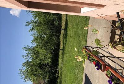 Casă cu 6 camere în Bujoreni - 2