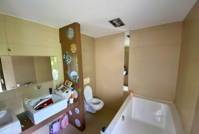 Pret nou! Casa individuala cu arhitectura deosebita in Floresti - 14