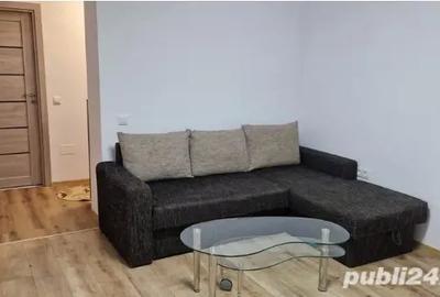 Apartament cu 3 camere decomandat în Nicolina