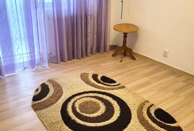 Închiriez apartament 2 camere   Strada Mare a Unirii, etaj 2 /3 - 3