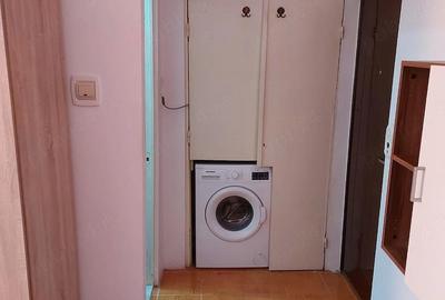 Garsonieră decomandată în Democrației - 4