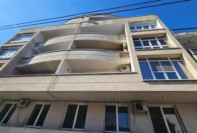 Birou, 400 mp în Aviatorilor