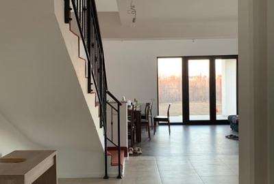 Duplex cu 4 camere cu Teren 343 Mp în Tamași - 2