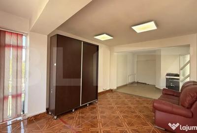 Spațiu comercial, de 307 mp, în Central - 13