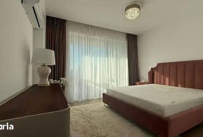 Apartament cu 4 camere în Central - 1