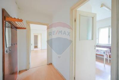 Apartament cu 2 camere de Vanzare, Etaj 1, zona Iosia - 5