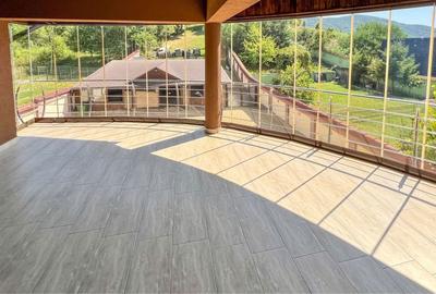 Casă cu 4 camere în Călimănești - 1