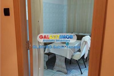 Apartament cu 3 camere decomandat în Prundu