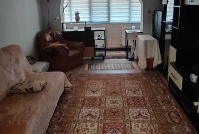 Apartament cu 2 camere decomandat în Exterior Vest