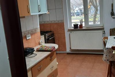 Apartament cu 4 camere decomandat în Central - 8