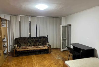 Apartament cu 3 camere decomandat în Virtuții - 2