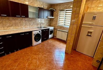 Apartament cu 3 camere decomandat în Tineretului - 9