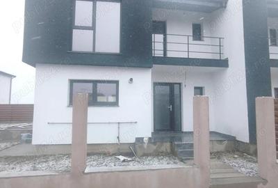 Casă cu 3 camere cu Teren 110 Mp în Central - 5